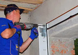 Trust Garage Door Malverne, NY 516-243-8874 - repair-side